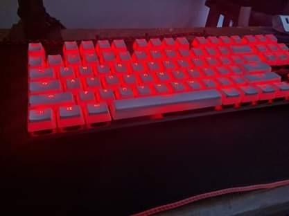 L'RGB esplode con questi keycap