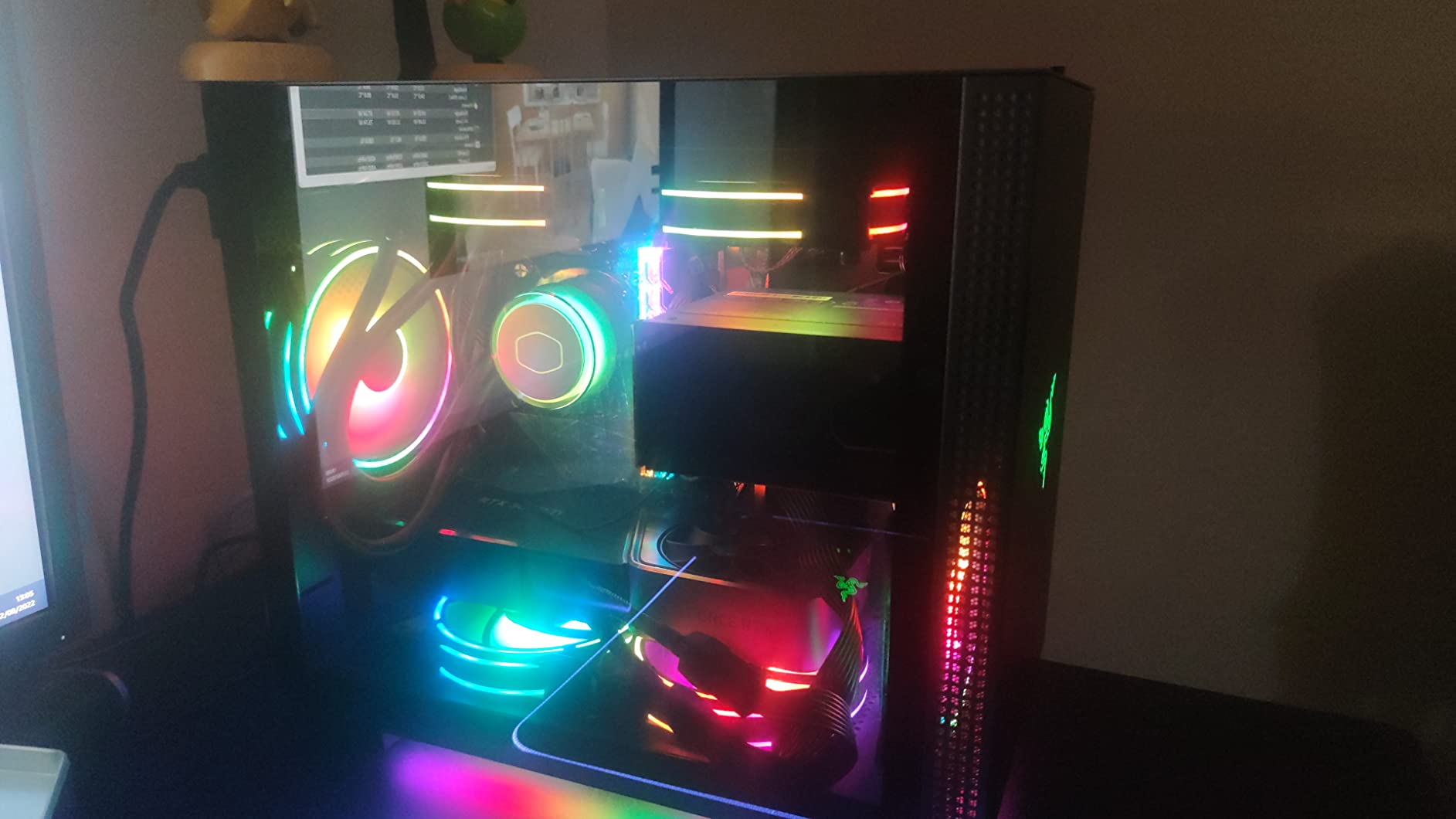 Case spettacolare per build compatte