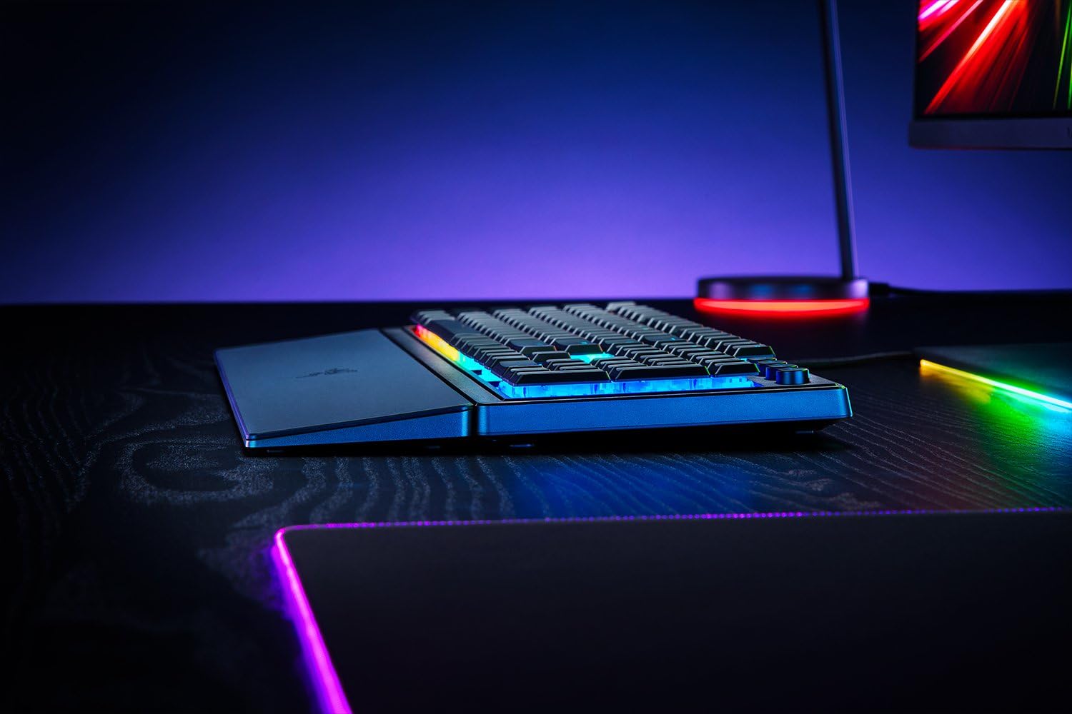 razer-ornata-v3-tastiera-da-gaming-a-basso-profilo-con-interruttori-mecha-membra image 3