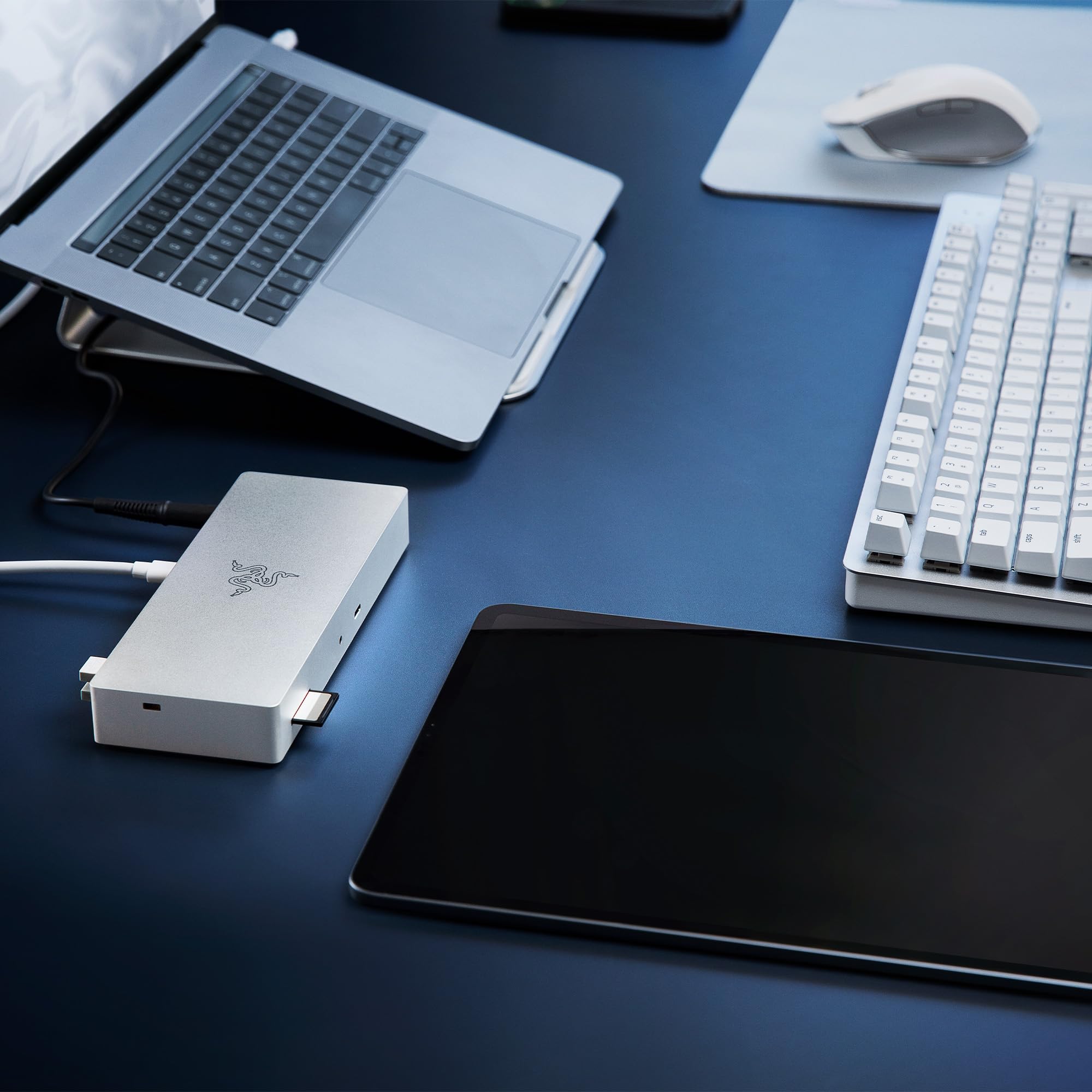 razer-thunderbolt-4-dock-bianco-docking-station-thunderbolt-4-per-mac-con-10-por image 7