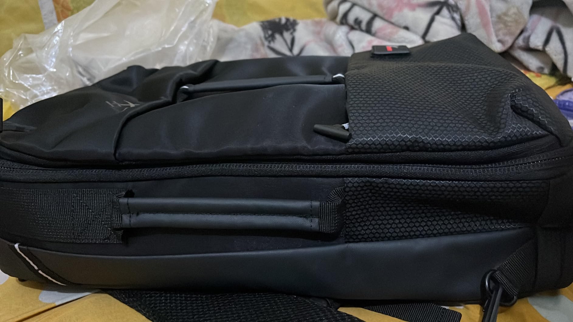 Zip delicate