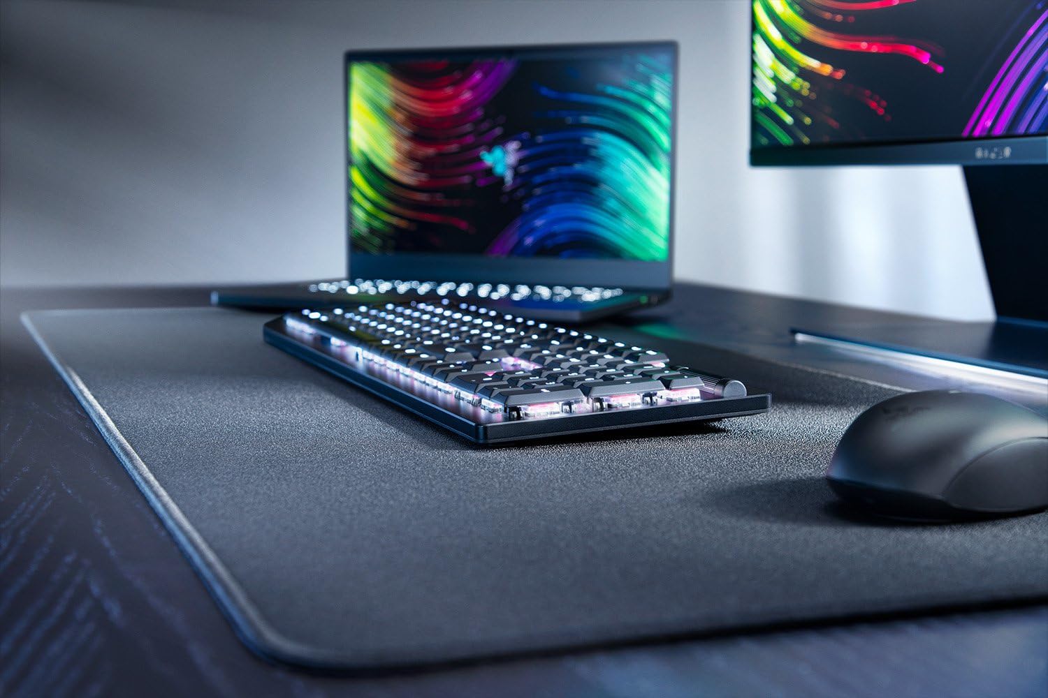 razer-deathstalker-v2-pro-red-switch-tastiera-da-gaming-ottica-wireless-a-basso- image 6