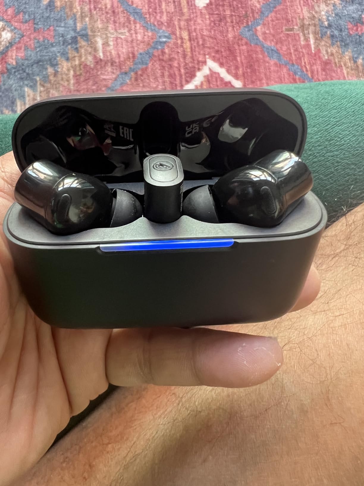 Ottime per gaming, discrette per musica