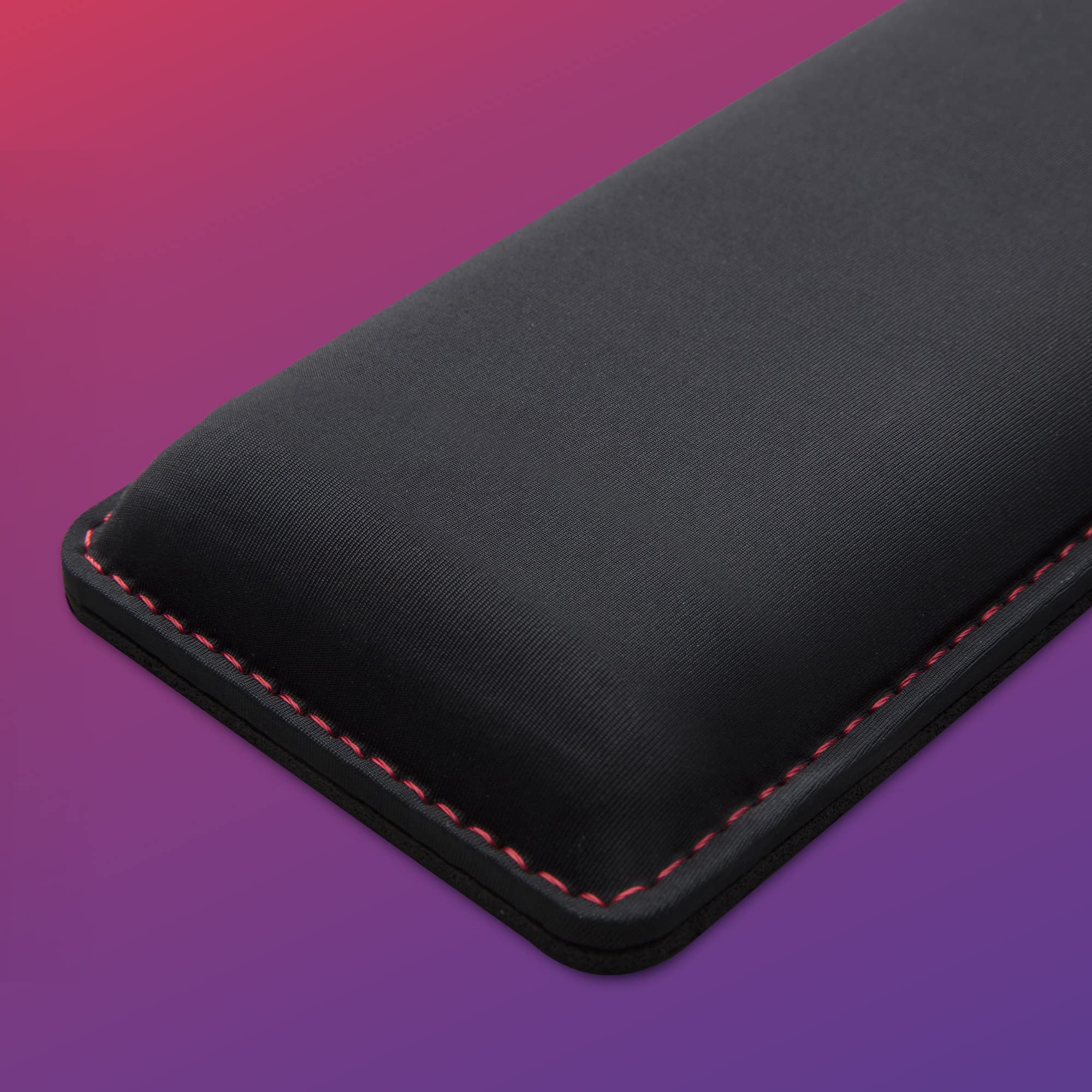 hyperx-wrist-rest-poggiapolsi-ergonomico-per-tastiere-full-size-con-memory-foam- image 4